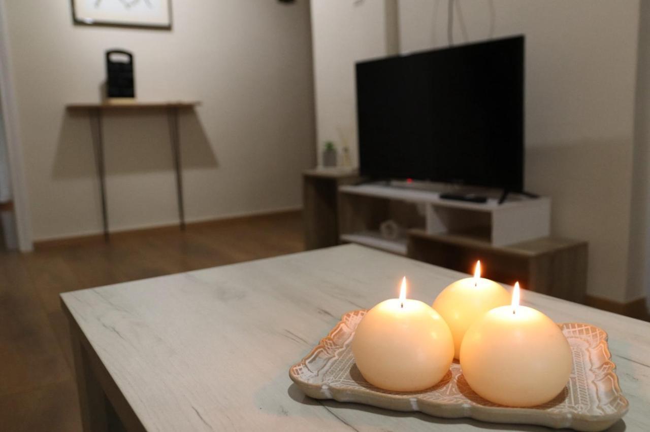 Nikis Apartment ラリサ エクステリア 写真